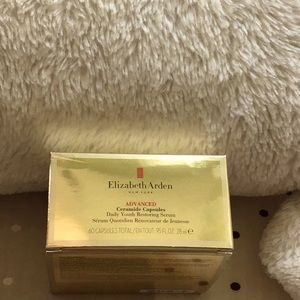 EA Daily Youth restoring Serum 60 capsules Sealed